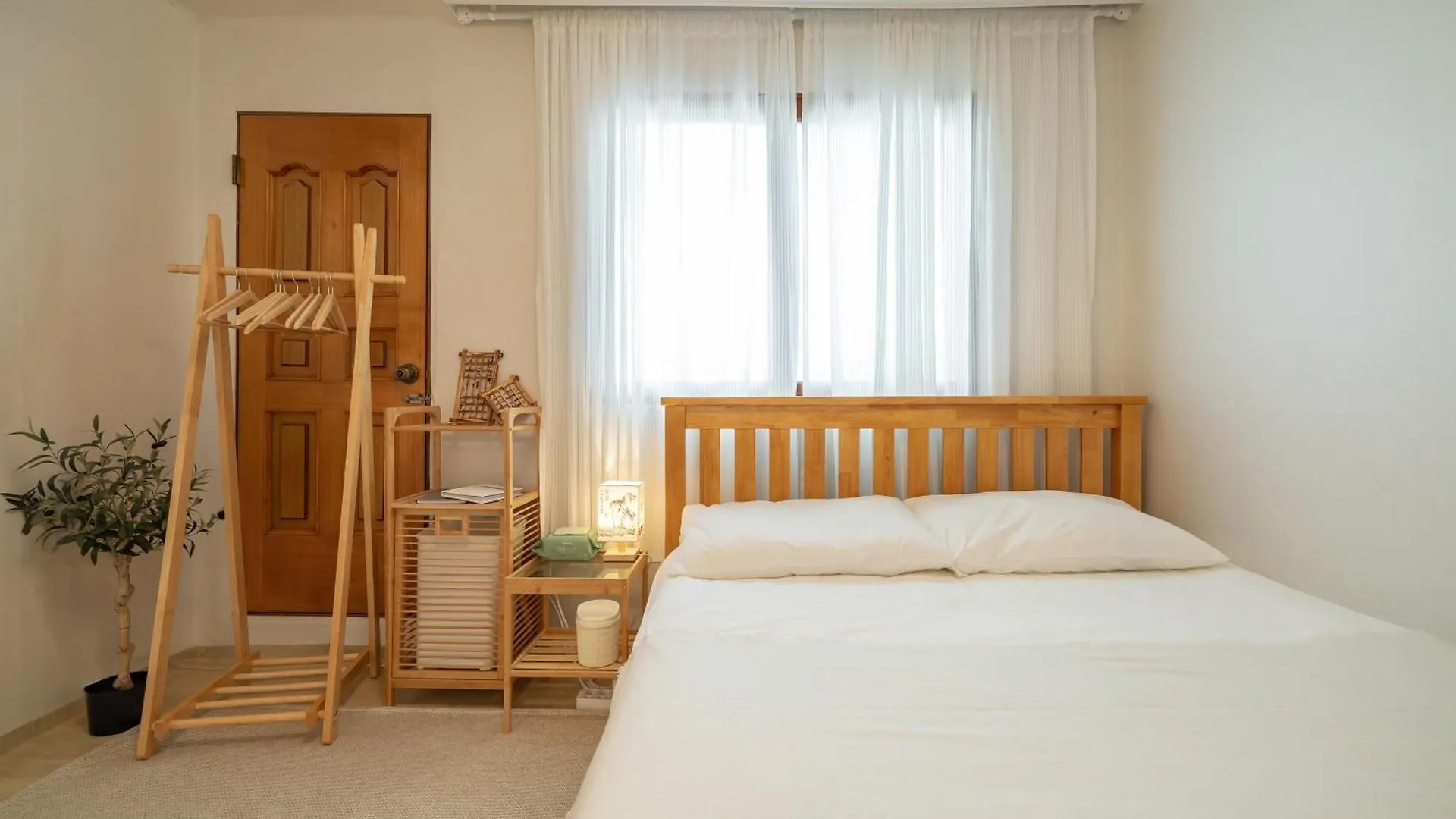 New Wood Bridge Apartment Seoul