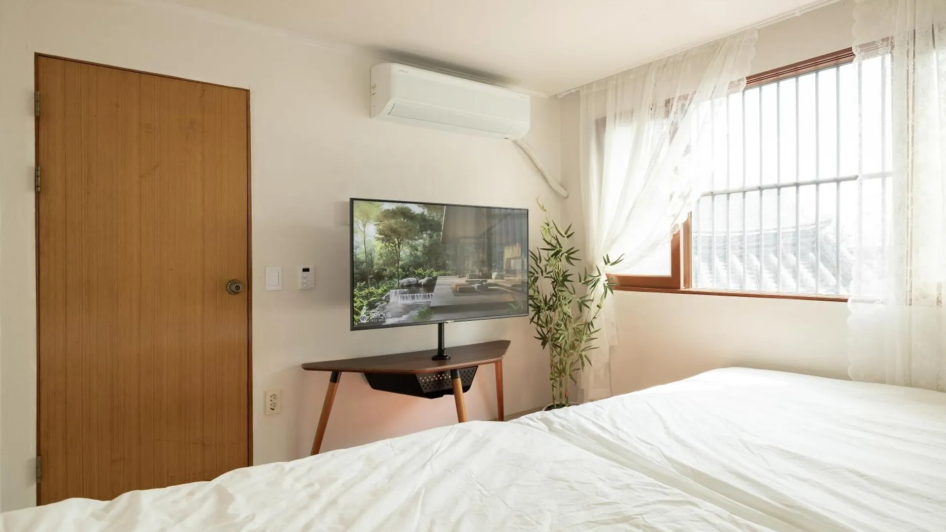 New Wood Bridge Apartment Seoul